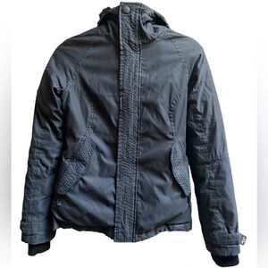 TNA Vail  Aritzia Black hooded short Down merino wool parka Sz XS